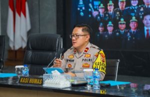 Hadapi Cuaca Ekstrem, Polres Karawang Perkuat Siaga dan Pelayanan Masyarakat Polres Karawang Minta Masyarakat Utamakan Keselamatan. (AlexaPodcast.ID)