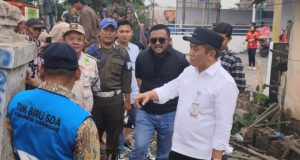 Dede Jalaludin Apresiasi Langkah Pemkab Karawang Normalisasi Kali Apur Pemkab Karawang Tindaklanjuti Aspirasi Warga Lewat Normalisasi Kali Apur. (AlexaPodcast.ID)
