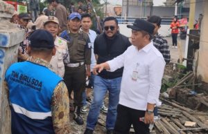 Dede Jalaludin Apresiasi Langkah Pemkab Karawang Normalisasi Kali Apur Pemkab Karawang Tindaklanjuti Aspirasi Warga Lewat Normalisasi Kali Apur. (AlexaPodcast.ID)