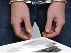 Hendak Edarkan Sabu dengan Sistem Tempel, Pria Asal Karawang Diamankan Polisi Bersama 20 Paket Sabu Gambar ilustrasi, Pengedar Sabu Dibekuk di Perumahan Citra Kebun Mas. (AlexaPodcast.ID)