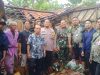 Hujan Deras Robohkan Rumah Warga Plawad, Lurah Turun Langsung ke Lokasi Lurah Turun Langsung dan Imbau Warga Waspada. (AlexaPodcast.ID)