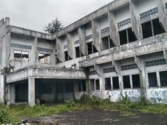 Dulu Pusat Layanan Kesehatan, Kini Eks RS Arjawinangun Jadi Bangunan Angker Eks RSUD Arjawinangun Terbengkalai. (AlexaPodcast.ID)