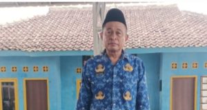 Warga Karyamulya Apresiasi Kinerja Pj Kepala Desa, Program Jumsih Dinilai Efektif Cegah Banjir H Rahmat Pj Kepala Desa. (AlexaPodcast.ID)