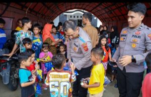 Polri Peduli, Polres Karawang Dampingi Anak-anak Korban Banjir Lewat Trauma Healing Polres Karawang Hadirkan Trauma Healing di Lokasi Banjir. (AlexaPodcast.ID)