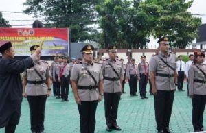 Polres Karawang Gelar Sertijab dan Pelantikan, Perkuat Soliditas dan Kinerja Pelayanan Publik Serah Terima Jabatan (Sertijab) Wakapolres dan Serah Terima Jabatan (Sertijab) Wakapolres dan Kasatlantas,(AlexaPodcast.ID)
