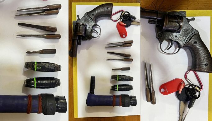 Niat Curanmor, Ending Malah Masuk Polsek: Dua Pemuda Apes di Palumbonsari Belum Jauh Gas, Maling Sudah Dikepung Warga Karawang. (AlexaPodcast.ID)