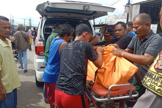 Laka Lantas di Karawang, Polres Lakukan Penanganan Awal dan Olah TKP Kecelakaan lalu lintas. (AlexaPodcast.ID)