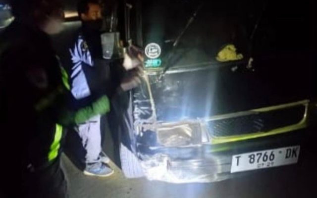 Tabrakan Motor–Pickup Terjadi di Batujaya. (AlexaPodcast.ID)