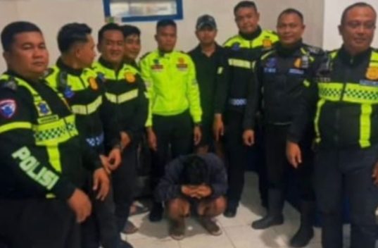 Razia Lalu Lintas Berujung Pengungkapan Sabu Puluhan Gram di Karawang Satlantas Polres Karawang Bongkar Kasus Narkoba. (AlexaPodcast.ID)