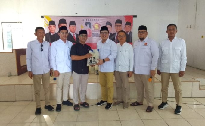 HUT ke-18 Partai Gerindra, DPC Kabupaten Bekasi Gelar Baksos dan Santuni Anak Yatim HUT ke-18 Gerindra, DPC Kabupaten Bekasi. (AlexaPodcast.ID)