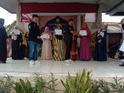 Festival Qasidah Karawang Wetan Jadi Ajang Silaturahmi dan Syiar Islam Jelang Ramadhan Warga Karawang Wetan Antusias Ikuti Festival Qasidah Tingkat Kelurahan. (Alexaapodcast.ID) 