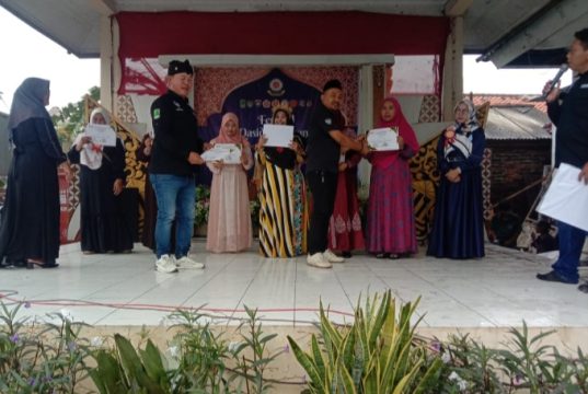 Festival Qasidah Karawang Wetan Jadi Ajang Silaturahmi dan Syiar Islam Jelang Ramadhan Warga Karawang Wetan Antusias Ikuti Festival Qasidah Tingkat Kelurahan. (Alexaapodcast.ID) 