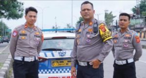 Antisipasi Lonjakan Kendaraan Jelang Libur Imlek 2026, Polres Karawang Fokus Pengamanan Jalur Arteri dan Tol Kasat Lantas Polres Karawang, Sudirianto. (AlexaPodcast.ID)