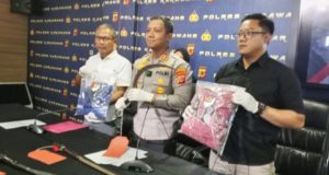 Polres Karawang Ungkap Kasus Pembacokan di Cikampek, Satu Tersangka Ditahan Kasus Pembacokan di Cikampek Terungkap, Polisi Tetapkan Satu Orang Tersangka. (AlexaPodcast.ID)