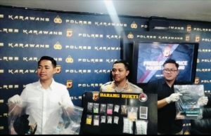 Polres Karawang Ungkap 26 Kasus Narkoba, 28 Tersangka Diamankan Konferensi Pers Satres Narkoba Polres Karawang, 26 Kasus Berhasil Diungkap. (AlexaPodcast.ID)