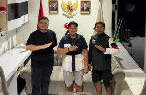 Pengusaha Muda Karawang Tio Resmi Gabung Partai Solidaritas Indonesia Tio Jabat Bendahara DPD PSI Karawang, Siap Perjuangkan Peran Anak Muda. (AlexaPodcast.ID)