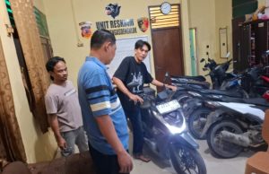 Warga Rengasdengklok Gagalkan Percobaan Pencurian Motor, Satu Pelaku Diamankan Polisi Dalami Kasus Percobaan Curanmor di Rengasdengklok. (AlexaPodcast.ID)