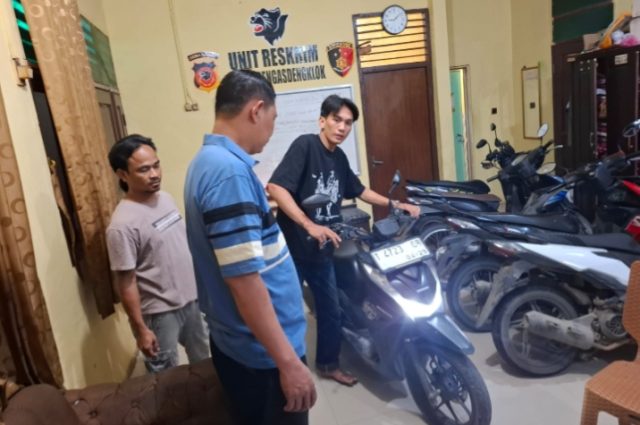 Polisi Dalami Kasus Percobaan Curanmor di Rengasdengklok. (AlexaPodcast.ID) Polisi Dalami Kasus Percobaan Curanmor di Rengasdengklok. (AlexaPodcast.ID)