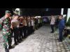 Kapolsek Setu Pimpin Apel Malam Sinergi TNI-Polri dan Masyarakat Polsek Setu Gelar Apel Malam, Libatkan TNI dan Elemen Masyarakat. (AlexaPodcast.ID)