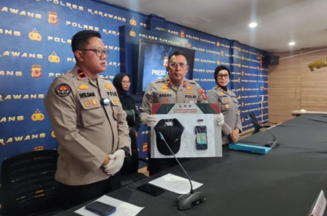 Polisi Ungkap Kronologi Pembunuhan Pelajar di Karawang. (AlexaPodcast.ID) Polisi Ungkap Kronologi Pembunuhan Pelajar di Karawang. (AlexaPodcast.ID)