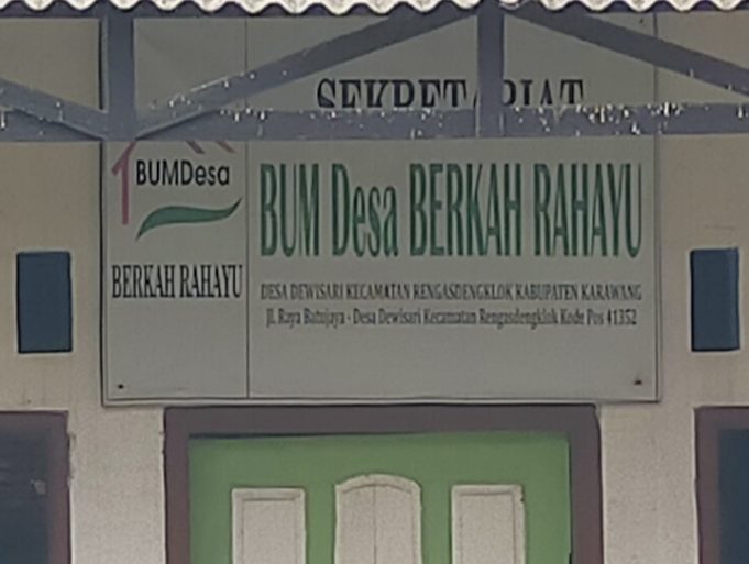 Polemik BUMDes Berkah Rahayu Dewisari, Warga Desak Audit Anggaran Ratusan Juta Polemik BUMDes Dewisari. (AlexaPodcast.ID)