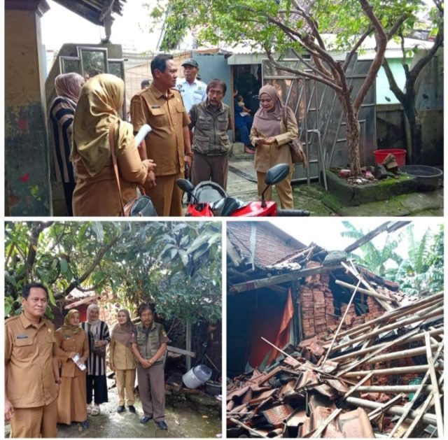 Rumah Warga Karawang Wetan Roboh, Lurah Nenti Turun Tangan Pastikan Penanganan. (AlexaPodcast.ID)
