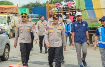 Didampingi Kapolres Karawang, Kapolda Jabar Cek Jalur Fungsional Japek II Selatan Kapolda Jabar Pastikan Kesiapan Jalur Japek II Selatan. (AlexaPodcast.ID)