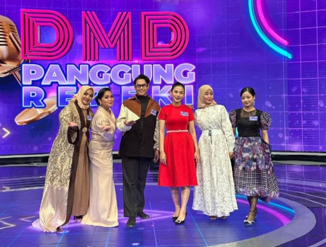 Putri Purnamasari Wakili Karawang di Dangdut Mania Dadakan. (AlexaPodcast.ID)