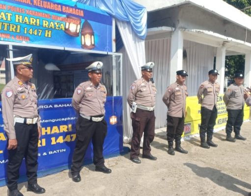 Titik Krusial Mudik, Pos Pam Dawuan Cikampek Perketat Pengamanan Lalu Lintas Pos Pam Dawuan Cikampek Fokus Antisipasi Kemacetan Pemudik. (AlexaPodcast.ID)