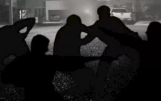 Gambar ilustrasi: Tiga Jamaah Musola di Karawang Terluka Diserang Pemuda. (AlexaPodcast.ID) Gambar ilustrasi: Tiga Jamaah Musola di Karawang Terluka Diserang Pemuda. (AlexaPodcast.ID)