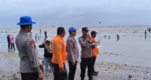 Polres Karawang Amankan Objek Wisata Selama Libur Lebaran Polres Karawang Jaga Kawasan Wisata. (AlexaPodcast.ID)