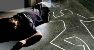 Warga Batujaya Geger, Ibu Rumah Tangga Tewas di Dalam Rumah Terkunci Gambar ilustrasi. IRT Meninggal, Suami Ditemukan Masih Bernyawa. (AlexaPodcast.ID)