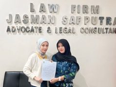 Kuasa Hukum AS Siapkan Serangan Balik, Tudingan Penghinaan Advokat Dinilai Salah Alamat Dituding Hina Advokat, Kuasa Hukum AS Ungkap Dugaan Manipulasi Surat Kuasa (AlexaPodcast.ID)