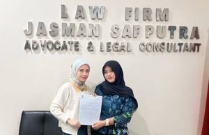 Kuasa Hukum AS Siapkan Serangan Balik, Tudingan Penghinaan Advokat Dinilai Salah Alamat Dituding Hina Advokat, Kuasa Hukum AS Ungkap Dugaan Manipulasi Surat Kuasa (AlexaPodcast.ID)