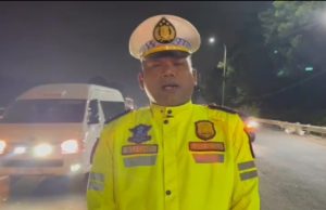 Arus Balik 2026 Meningkat, Lalu Lintas di Cikampek Tetap Lancar Kasat Lantas AKP Sudirianto: Arus Balik di KM 62 Ramai, Namun Lalu Lintas Lancar. (AlexaPodcast.ID)