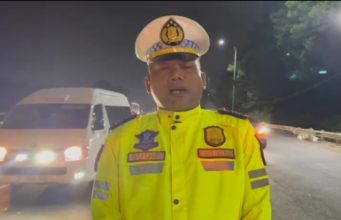 Arus Balik 2026 Meningkat, Lalu Lintas di Cikampek Tetap Lancar Kasat Lantas AKP Sudirianto: Arus Balik di KM 62 Ramai, Namun Lalu Lintas Lancar. (AlexaPodcast.ID)