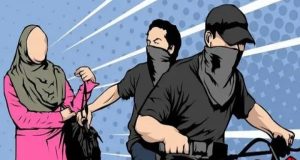 Jambret Nekat Serang Ibu dan Anak, Berakhir Babak Belur Dihajar Warga di Rengasdengklok Ilustrasi: Kabur ke Rawa, Pelaku Jambret di Karawang Akhirnya Tertangkap Warga. (AlexaPodcast.ID)