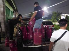 Praktik Oplos Gas Subsidi di Karawang Digerebek Polisi, Pelaku Gunakan Alat Modifikasi Polres Karawang Bongkar Bisnis Gelap LPG, Modus Suntik Tabung Terungkap. (AlexaPodcast.ID)