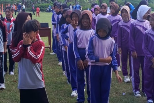 Siswa SDN Tanjungpakis II Harumkan Nama Sekolah di Ajang Atletik Kids 2026 Atletik Kids Tingkat Kecamatan Pakisjaya. (AlexaPodcat.ID)