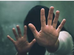 Oknum Guru SMKS di Batujaya Diduga Cabuli Siswi, Terungkap Usai Dipergoki Keluarga Gambar ilustrasi: Dugaan Asusila Guru SMK Karawang. (AlexaPodcast.ID)