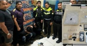 Razia Helm Berujung Penangkapan, Pengendara di Karawang Ternyata Bawa Sabu, Langsung Diringkus Polisi Satlantas Karawang Bongkar Peredaran Sabu di Bundaran Ciplaz. (AlexaPodcast.ID)