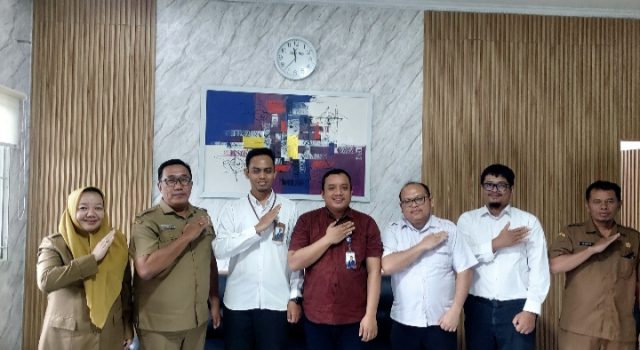 DPMD Karawang Jadi Pilot Project FORSA, Program Digitalisasi BUMDes Dipercepat DPMD Karawang Perkuat BUMDes, Dorong Kemitraan dengan UMKM. (AlexaPodcast.ID)