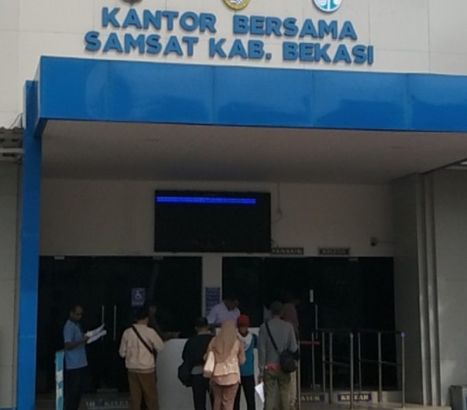 Pangkas Birokrasi hingga Jemput Bola, Samsat Kabupaten Bekasi Permudah Warga Bayar Pajak Kendaraan Samsat Bekasi (AlexaPodcast.ID)
