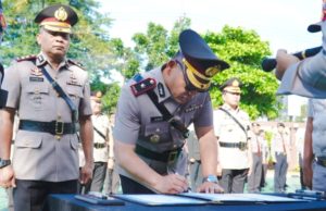 Sertijab dan Purna Bakti, Kapolres Karawang Tegaskan Regenerasi dan Penghormatan Rotasi Jabatan dan Purna Bakti (AlexaPodcast.ID)