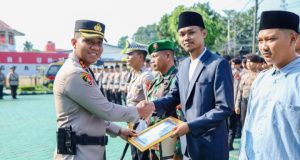 Kapolres Karawang Gelar Sertijab dan Beri Penghargaan Personel Berprestasi Polres Karawang Laksanakan Sertijab. (AlexaPodcast.ID)
