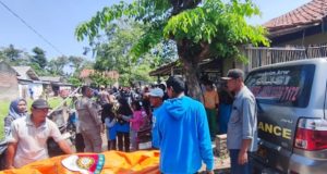 Pelajar Asal Batujaya Ditemukan Meninggal di Tanggul Sungai Citarum, Polisi Selidiki Penyebabnya Polres Karawang Selidiki Penemuan Mayat Remaja. (AlexaPodcast.ID)