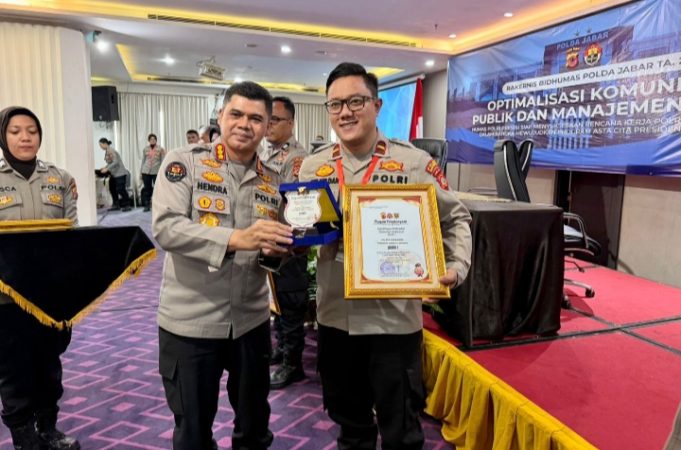 Polres Karawang Raih Dua Penghargaan di Rakernis Humas Polda Jabar 2026 Humas Polda Jabar Gelar Rakernis 2026. (AlexaPodcast.ID)