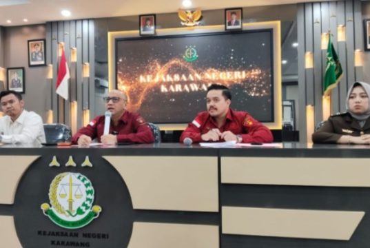 Kejari Karawang Bongkar Dugaan Kredit Fiktif KPR BTN, Libatkan Joki hingga Dokumen Palsu Kejari Ungkap Modus Joki KPR di Karawang. (AlexaPodcast.ID)