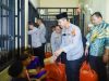 Polres Karawang Gelar Jumat Berkah, Bagikan Makanan untuk Warga dan Penghuni Rutan Polres Karawang Rutin Gelar Jumat Berkah. (AlexaPodcast.ID)
