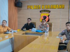 Cegah Pungli dan Calo, Polres Karawang Optimalkan Pengawasan Pelayanan SIM Digital Divisi Humas Polri dan Polres Karawang Bahas Peningkatan Pelayanan SIM kepada Masyarakat. (AlexPodcast.ID)